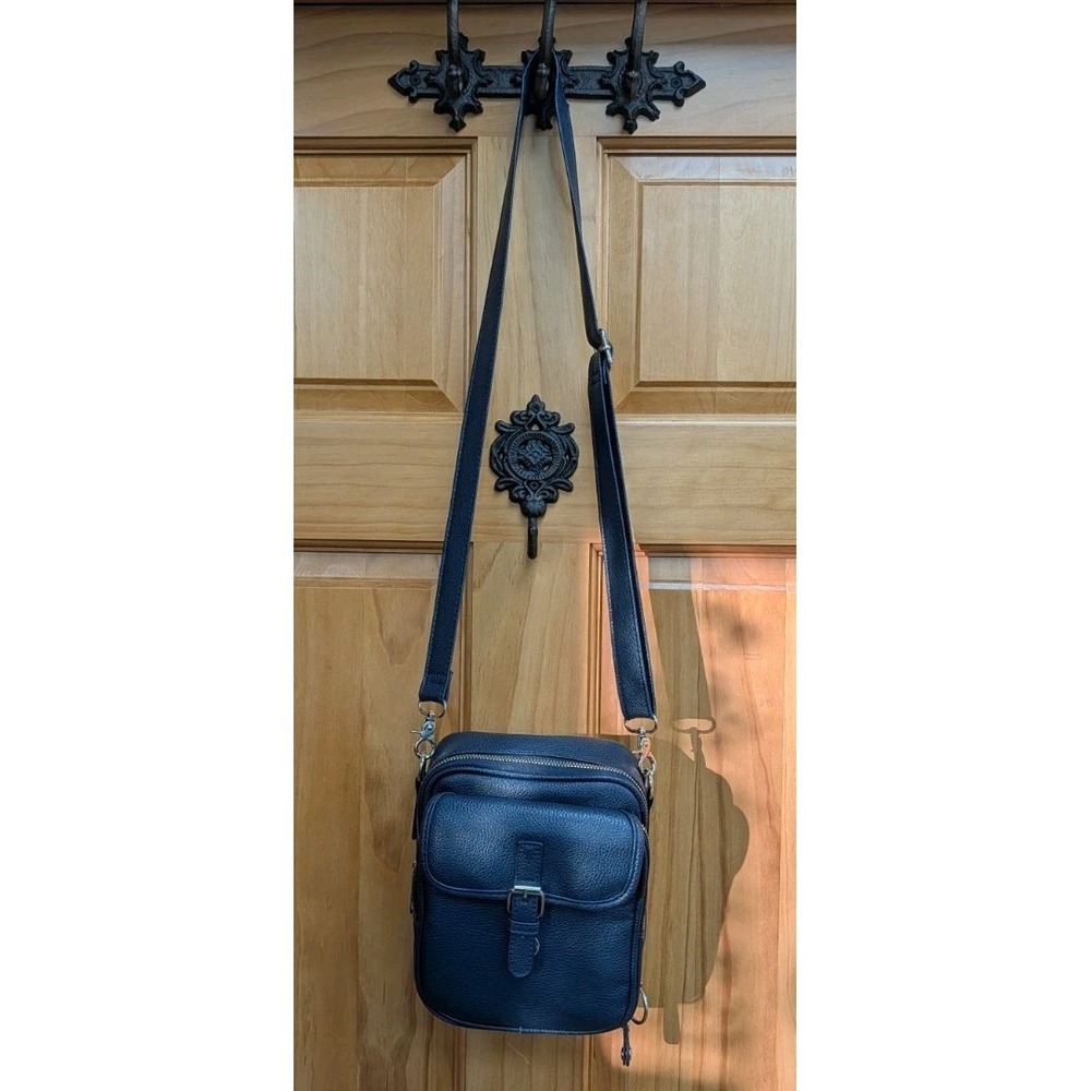 Navy Pebble Leather Cross Bag Unbranded 3 Zips Snap Pocket Adjustable Strap